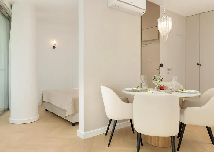 Waveview 5Th Floor Baltic View Pool In Building Perfekt Lumare 公寓 *