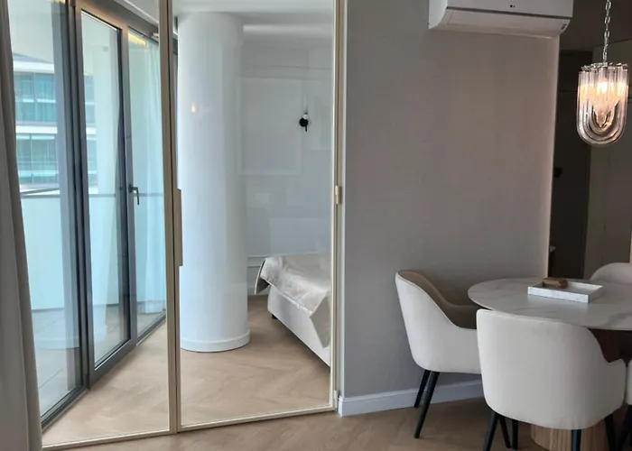 公寓 Waveview 5Th Floor Baltic View Pool In Building Perfekt Lumare *